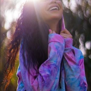 Tie Dye Long Sleeve Crop Top